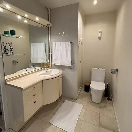 Villa Sauna & *